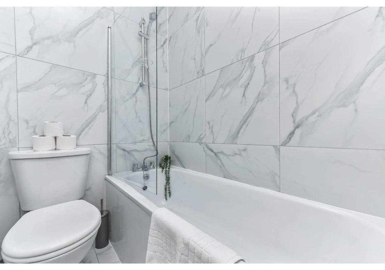 Great 4br House Appartement *